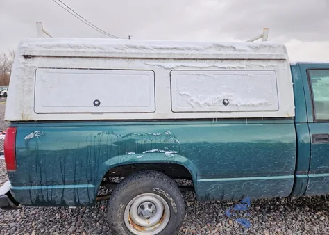 1998 Chevrolet Gmt-400 C1500 from USA, damaged, VIN 1GCEC14W6WZ196127